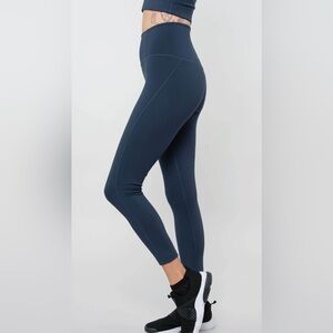 Girlfriend collective Compressive High-Rise Legging 23”